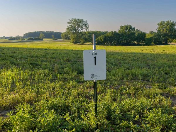 3472 E 1000 N Road, Roanoke, IN 46783