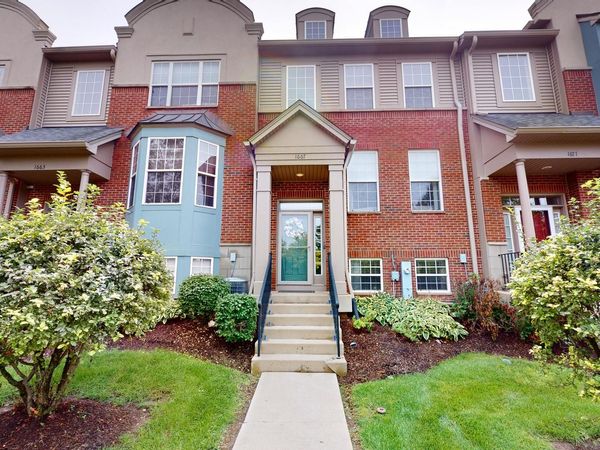 1667 Station Park Drive , Grayslake, IL 60030