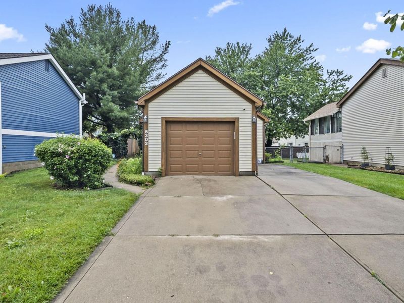 5303 Bittersweet Court, Columbus, OH 43230 Photo 2