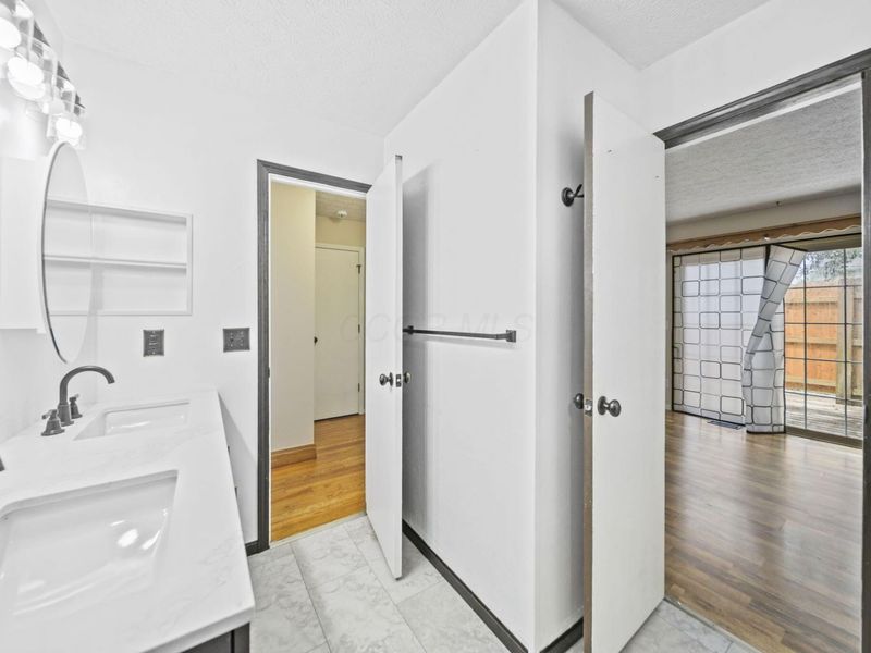 5303 Bittersweet Court, Columbus, OH 43230 Photo 21