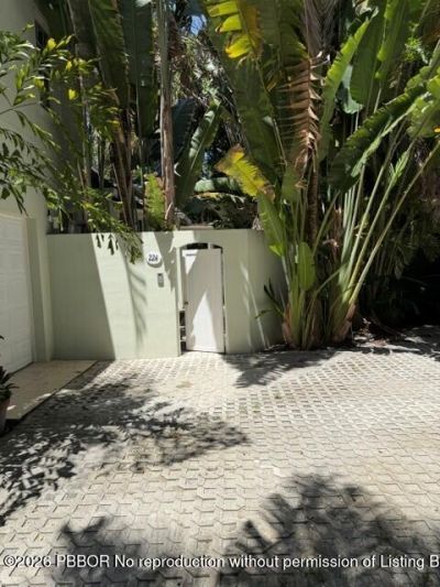 224 Phipps Plaza, Palm Beach, FL 33480 Photo