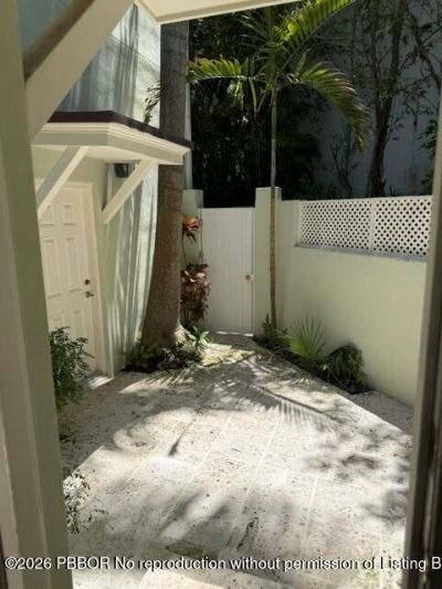 224 Phipps Plaza, Palm Beach, FL 33480 Photo