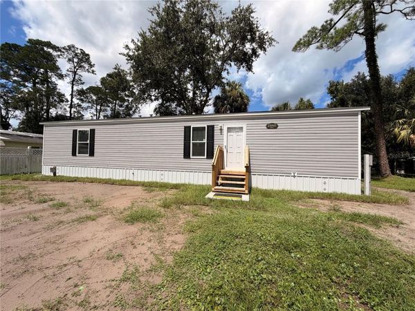 23947 DEER ROAD, ASTOR, FL 32102