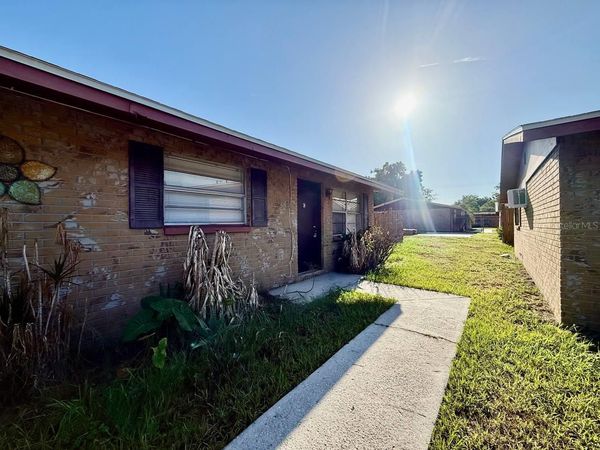 9406 EASTFIELD ROAD , Unit C, THONOTOSASSA, FL 33592