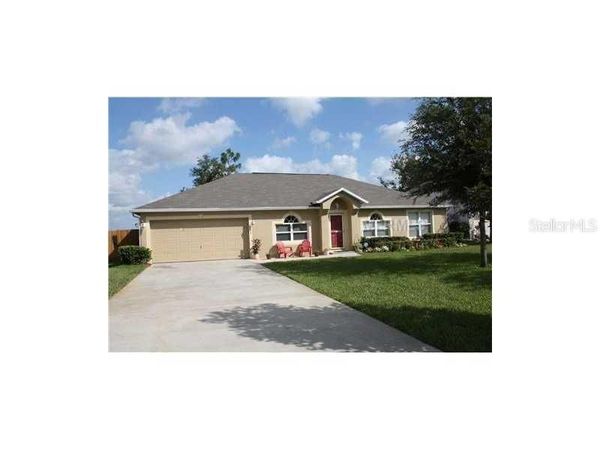 390 MEDALLION PLACE , CHULUOTA, FL 32766