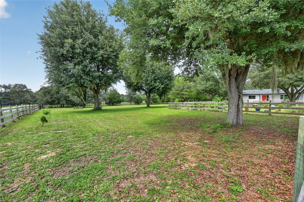 11281 N Circle M Avenue , Dunnellon, FL 34433 Photo