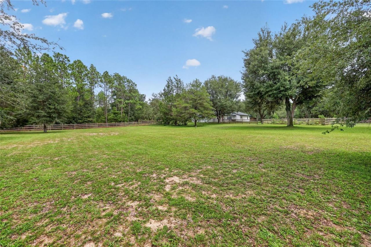 11281 N Circle M Avenue , Dunnellon, FL 34433 Photo