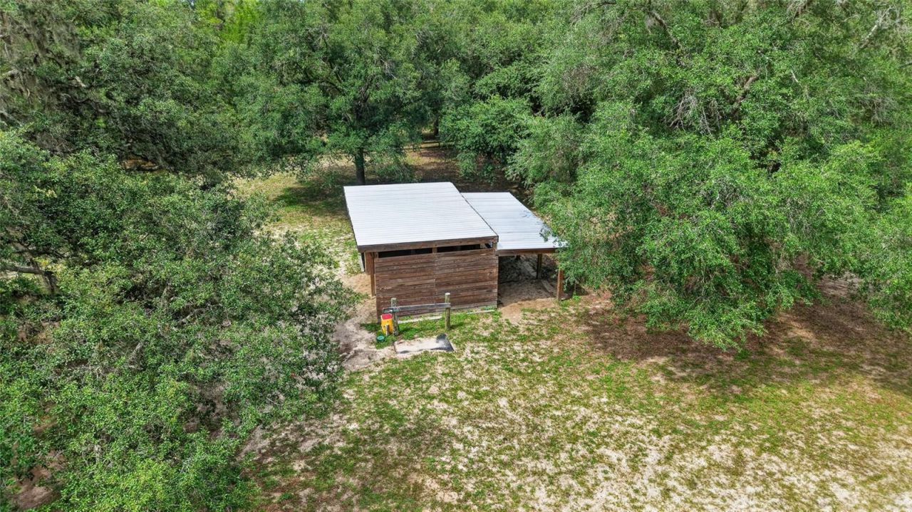 11281 N Circle M Avenue , Dunnellon, FL 34433 Photo
