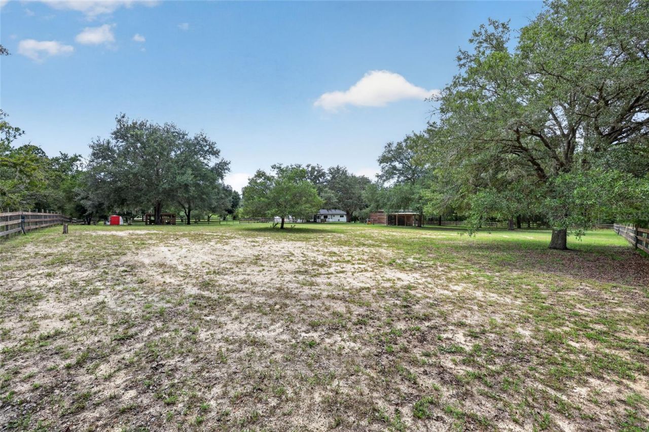 11281 N Circle M Avenue , Dunnellon, FL 34433 Photo