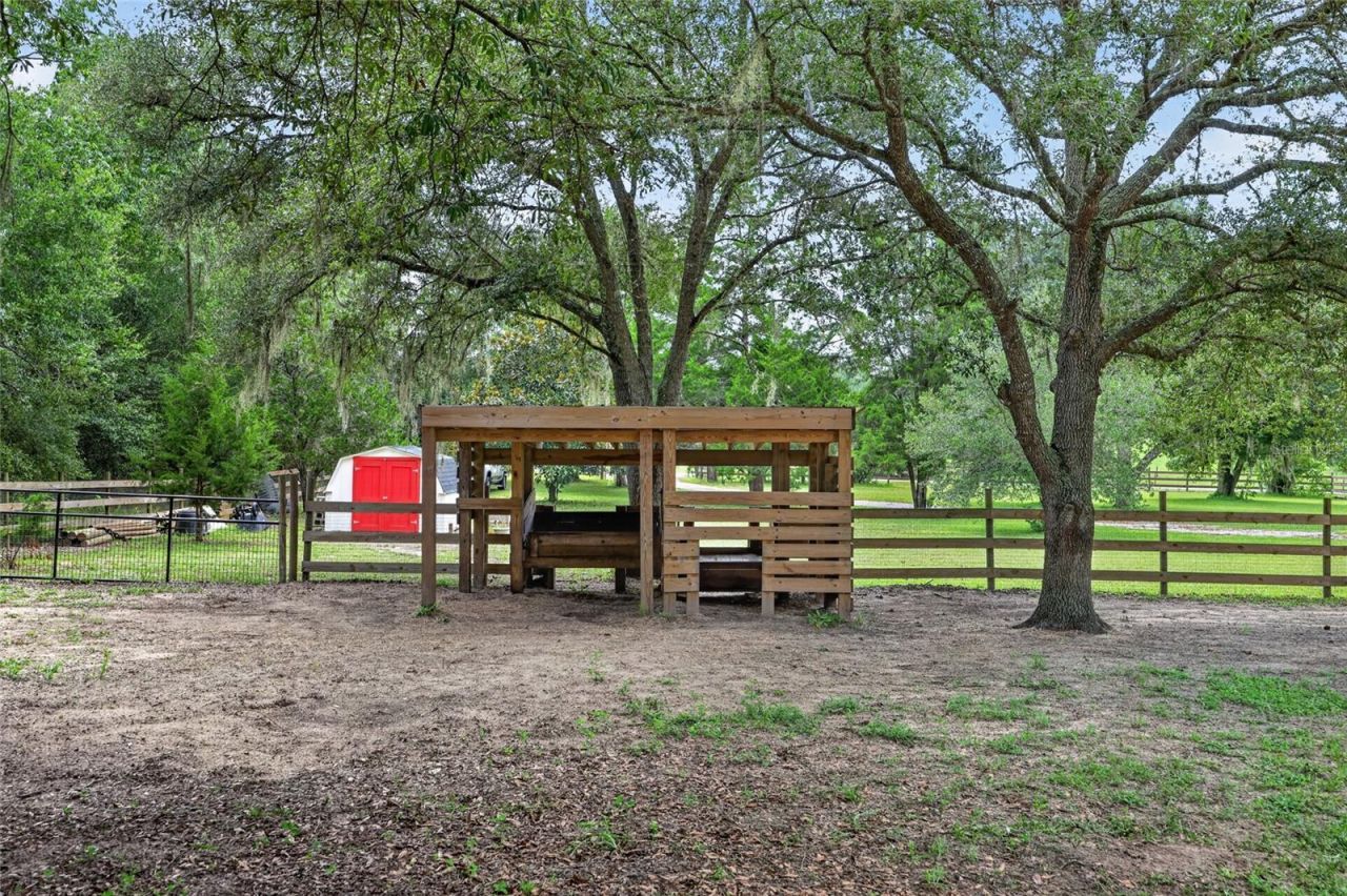 11281 N Circle M Avenue , Dunnellon, FL 34433 Photo