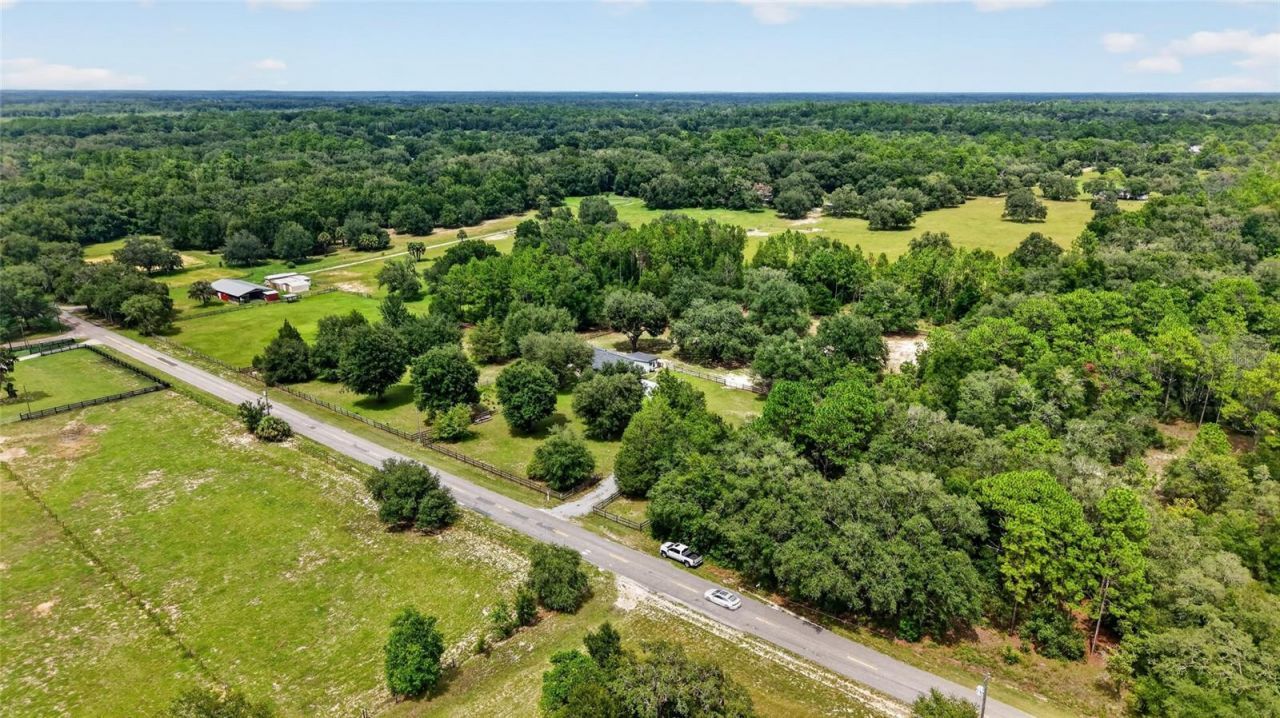 11281 N Circle M Avenue , Dunnellon, FL 34433 Photo