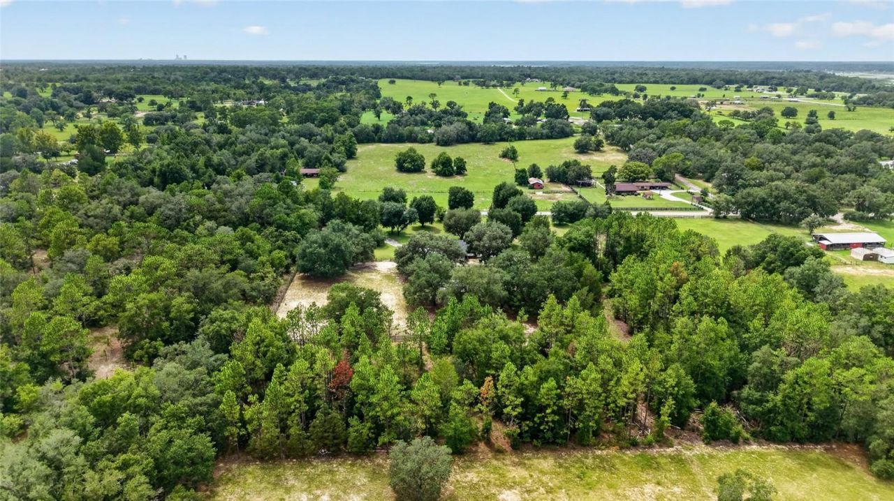 11281 N Circle M Avenue , Dunnellon, FL 34433 Photo