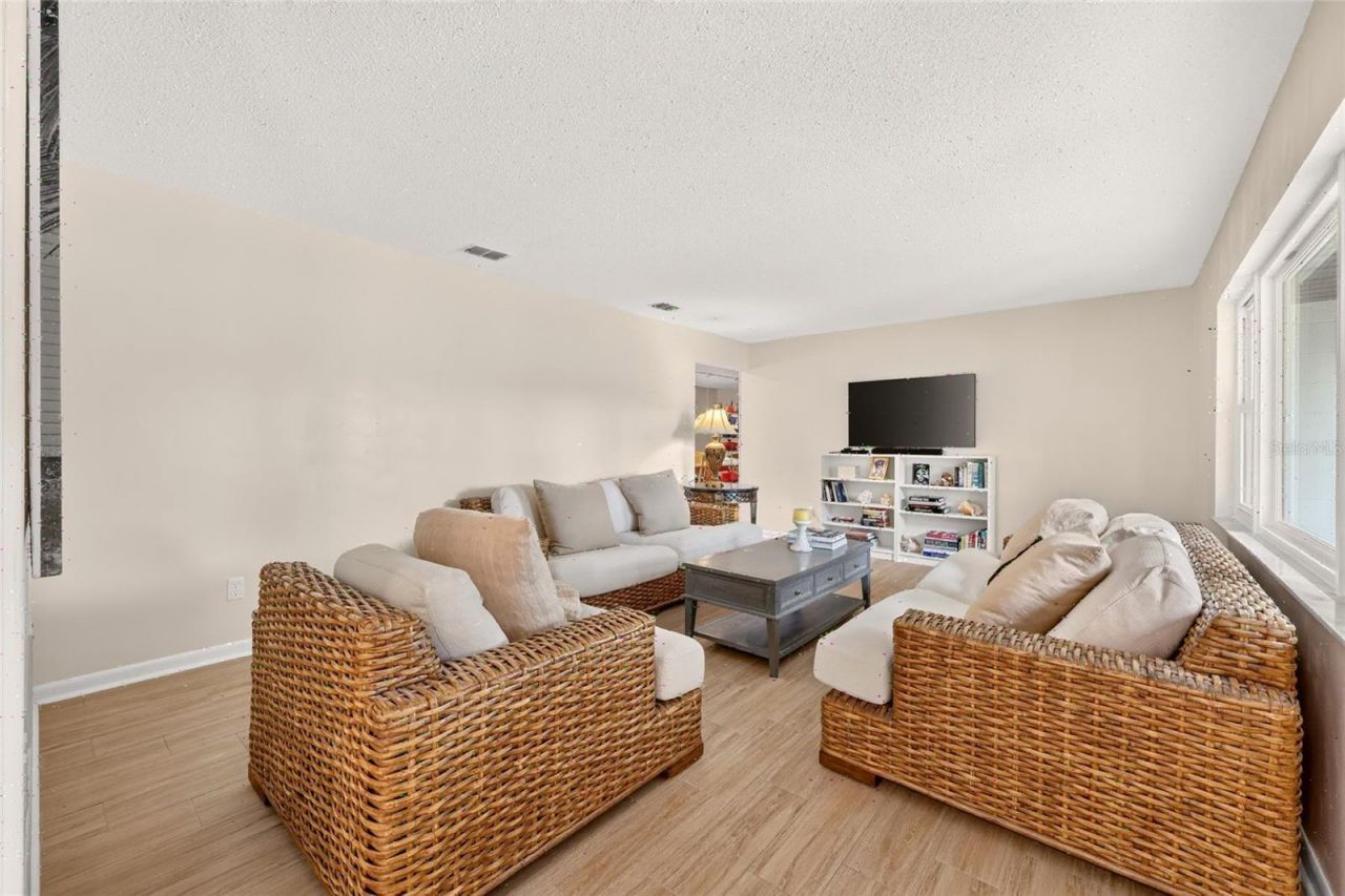 11281 N Circle M Avenue , Dunnellon, FL 34433 Photo