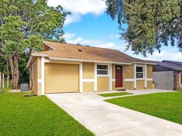 156 LAKE DRIVE , ORLANDO, FL 32835