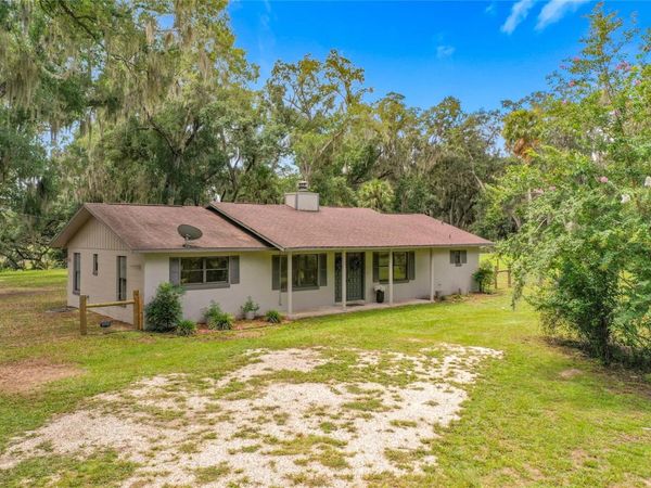 26586 SE HIGHWAY 42 , UMATILLA, FL 32784