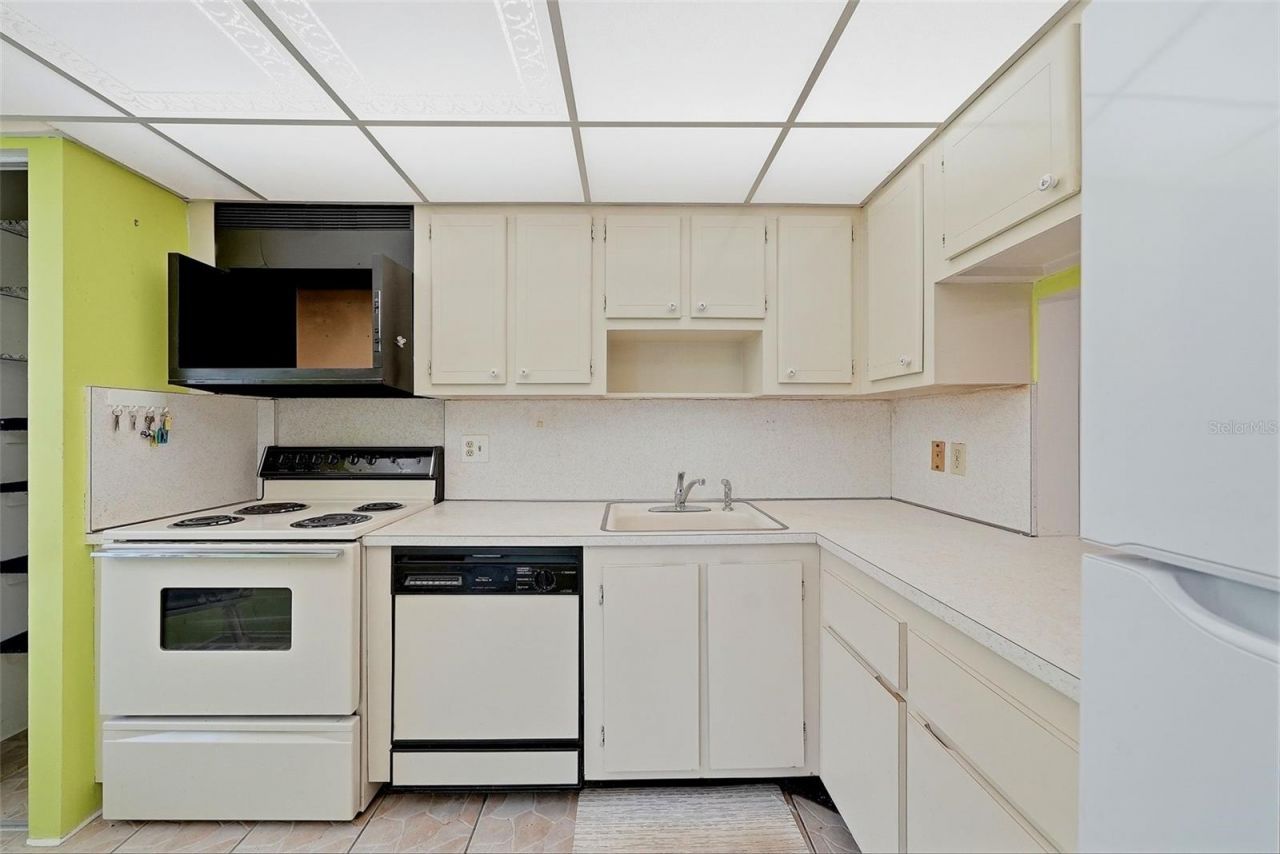 6800 20th Avenue N, Unit 505, Saint Petersburg, FL 33710 Photo