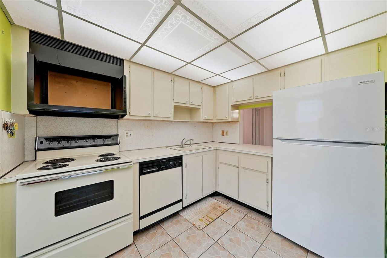 6800 20th Avenue N, Unit 505, Saint Petersburg, FL 33710 Photo