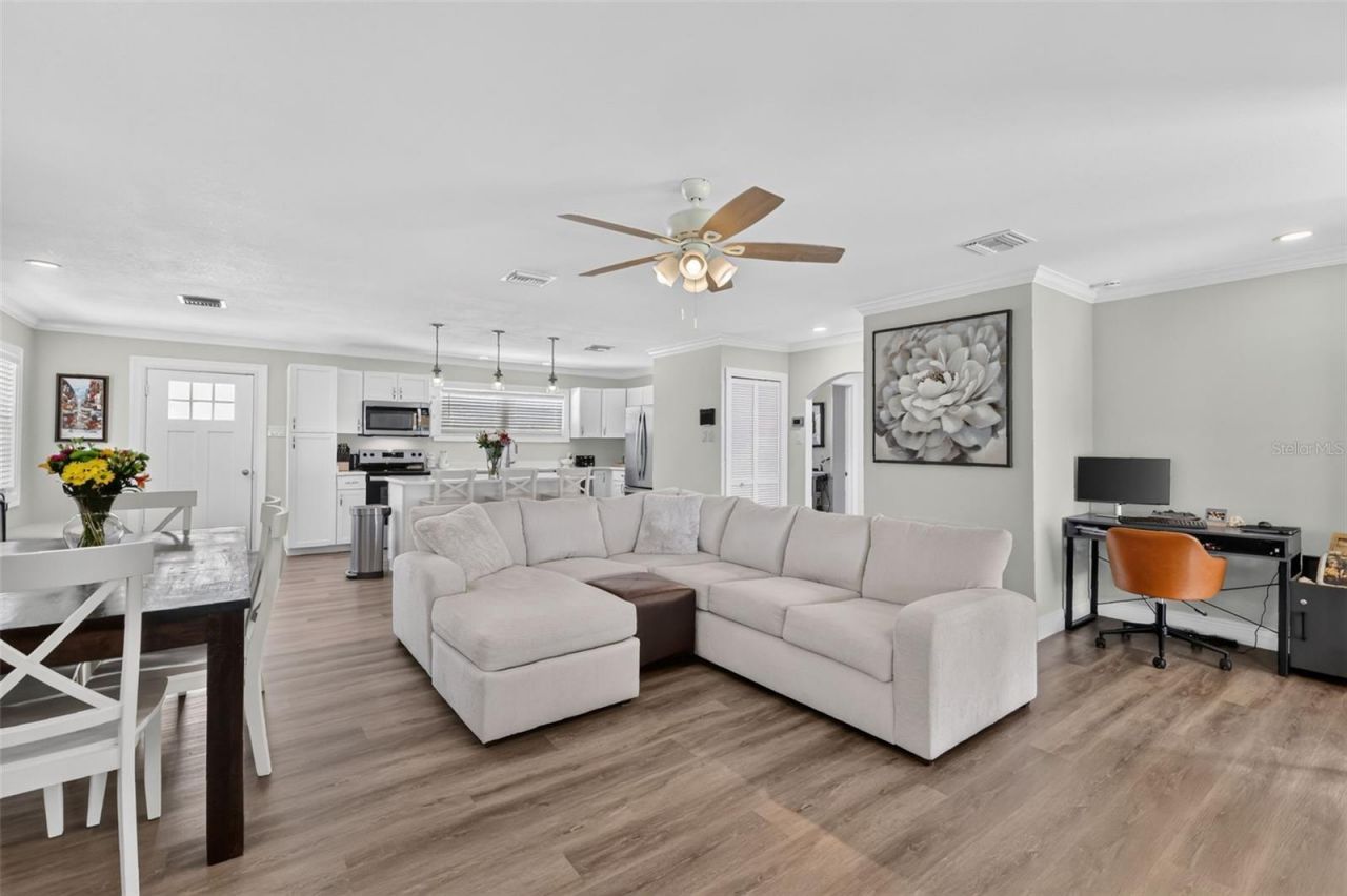 13462 SE 108th Court Road, Ocklawaha, FL 32179 Photo