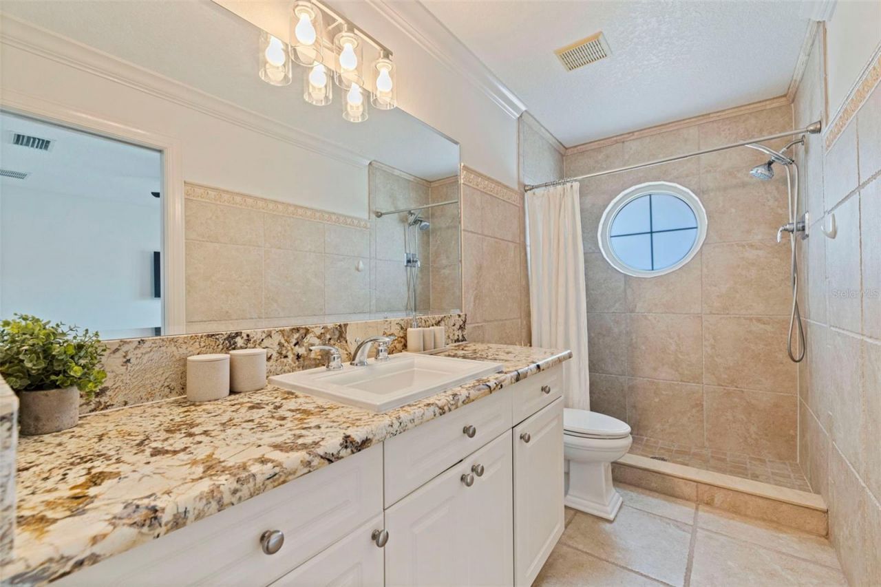 123 Valencia Circle , Saint Petersburg, FL 33716 Photo