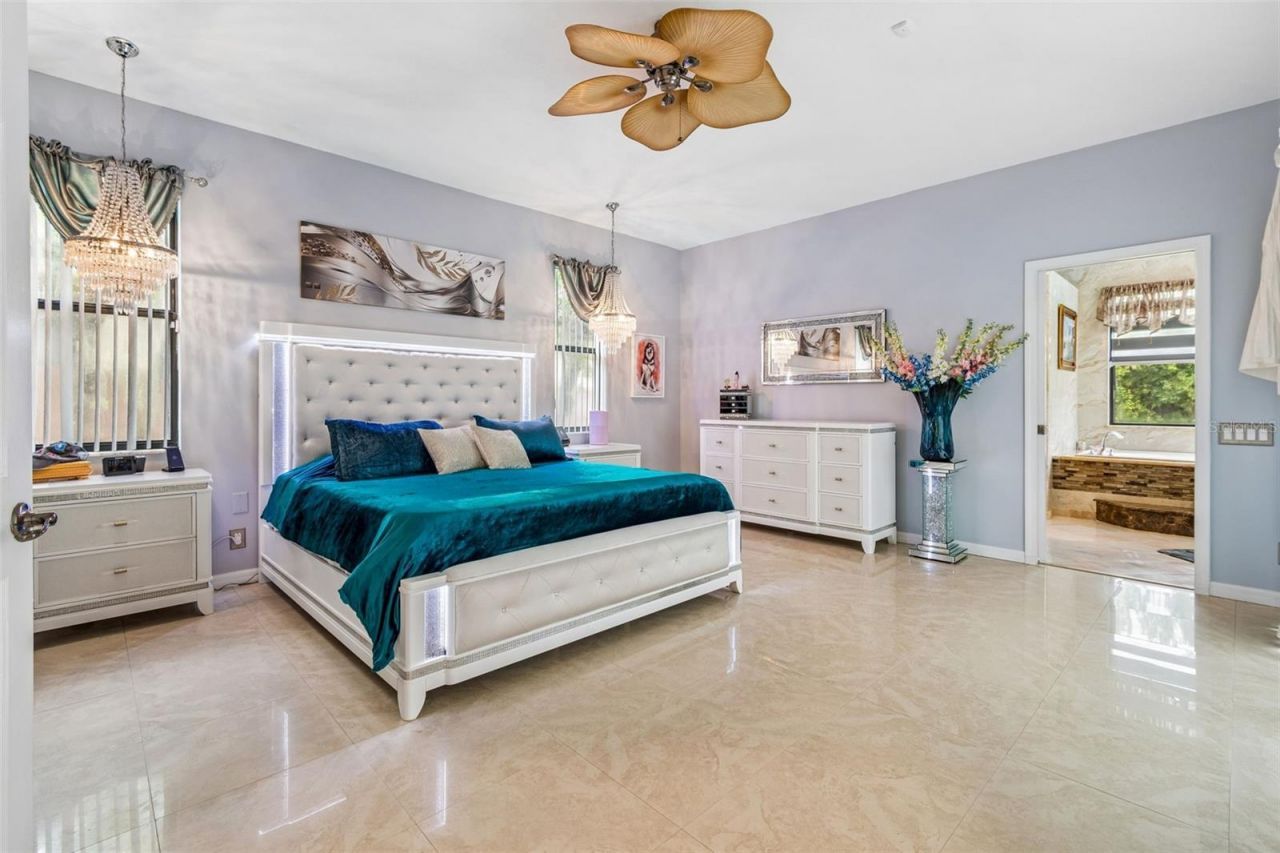 15630 N Himes Avenue, Tampa, FL 33618 Photo