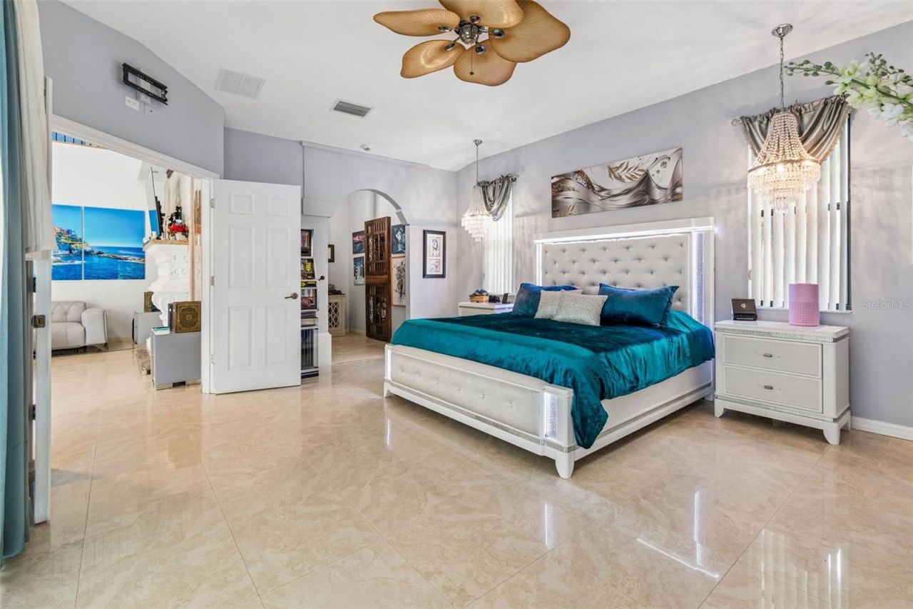 15630 N Himes Avenue, Tampa, FL 33618 Photo
