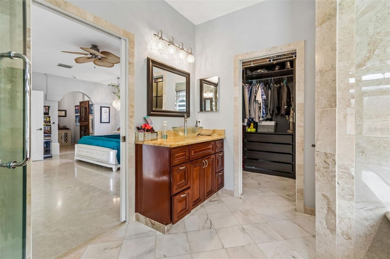 15630 N Himes Avenue, Tampa, FL 33618 Photo
