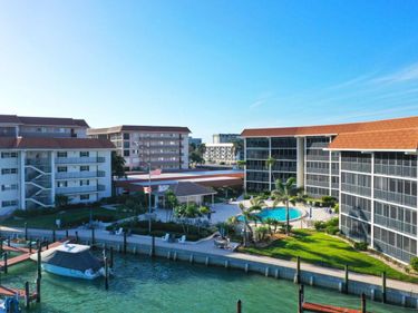 222 HARBOUR DRIVE , Unit 114, NAPLES, FL 34103