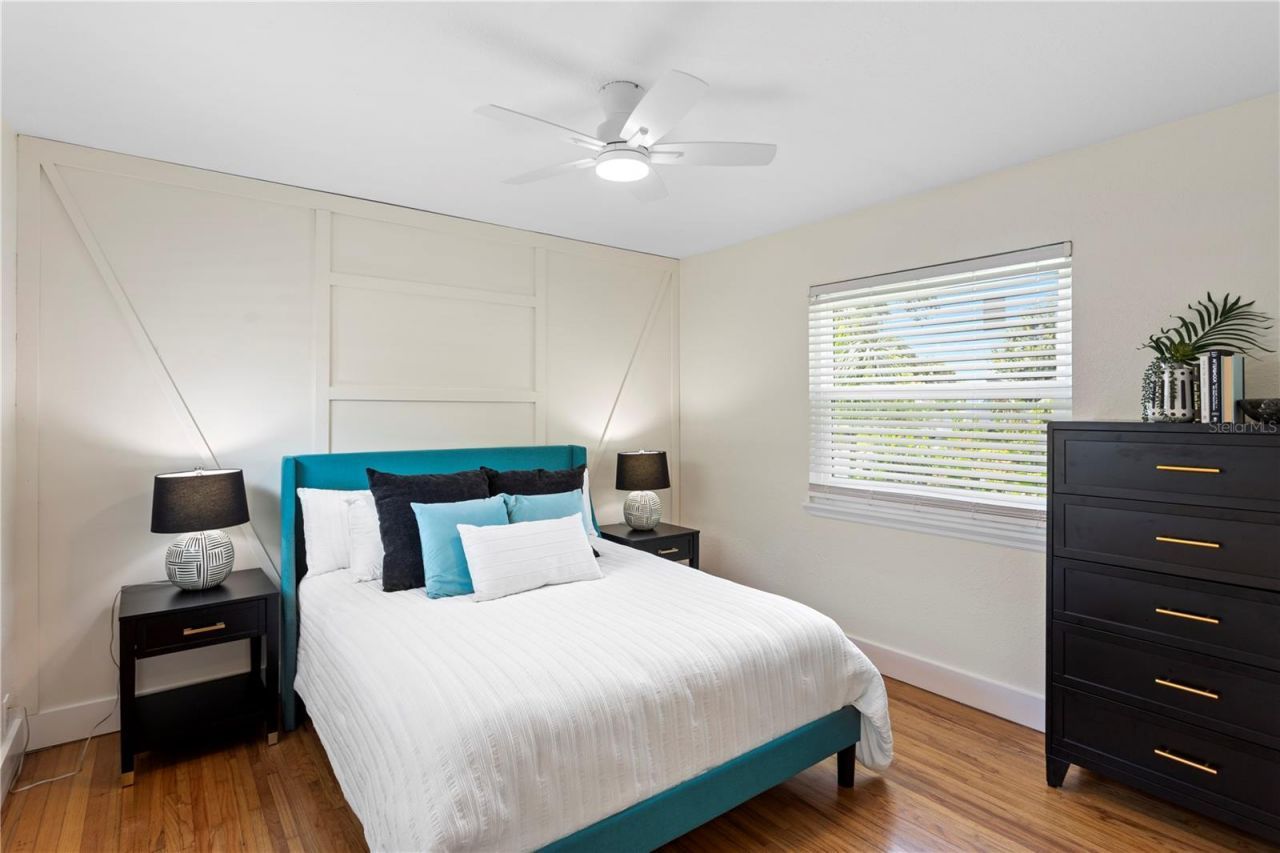 417 Hampton Avenue Ne, Saint Petersburg, FL 33703 Photo
