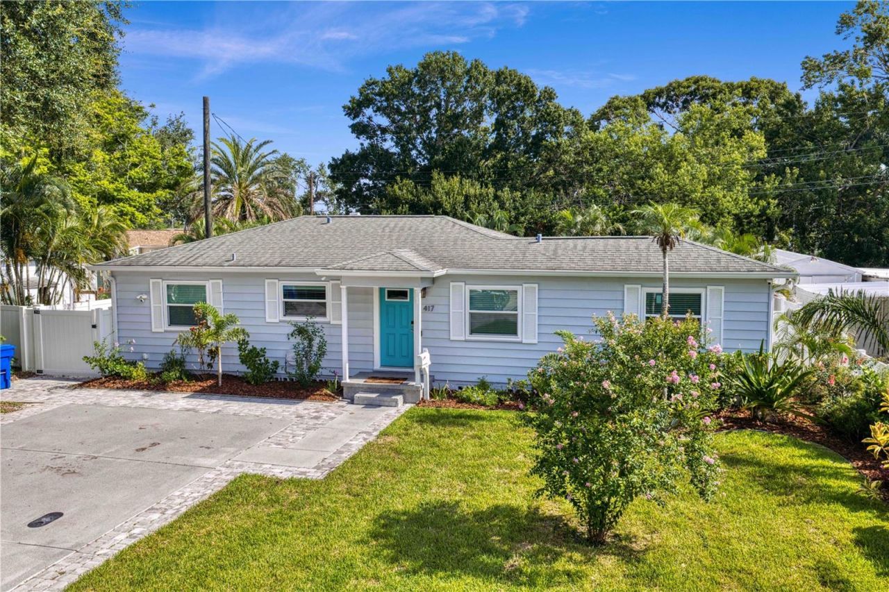 417 Hampton Avenue Ne, Saint Petersburg, FL 33703 Photo