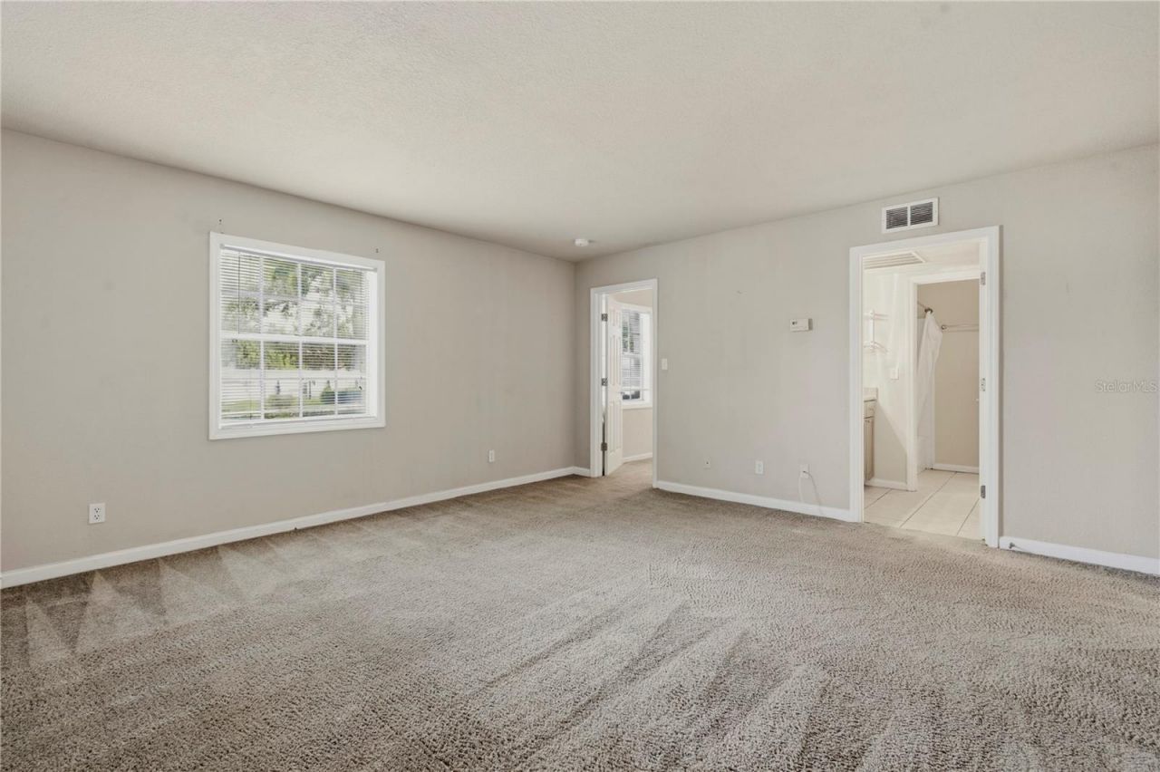 151 Seahorse Drive Se, Unit B, Saint Petersburg, FL 33705 Photo