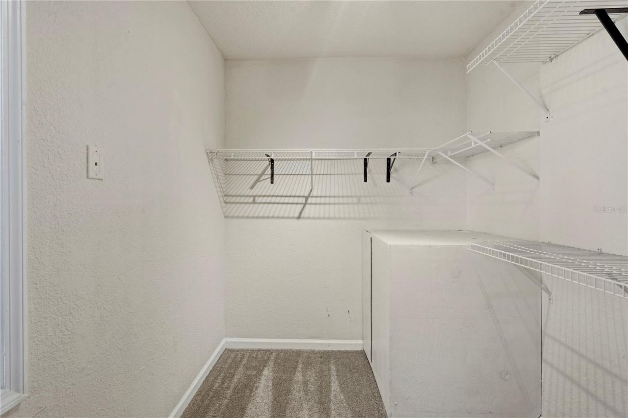 151 Seahorse Drive Se, Unit B, Saint Petersburg, FL 33705 Photo