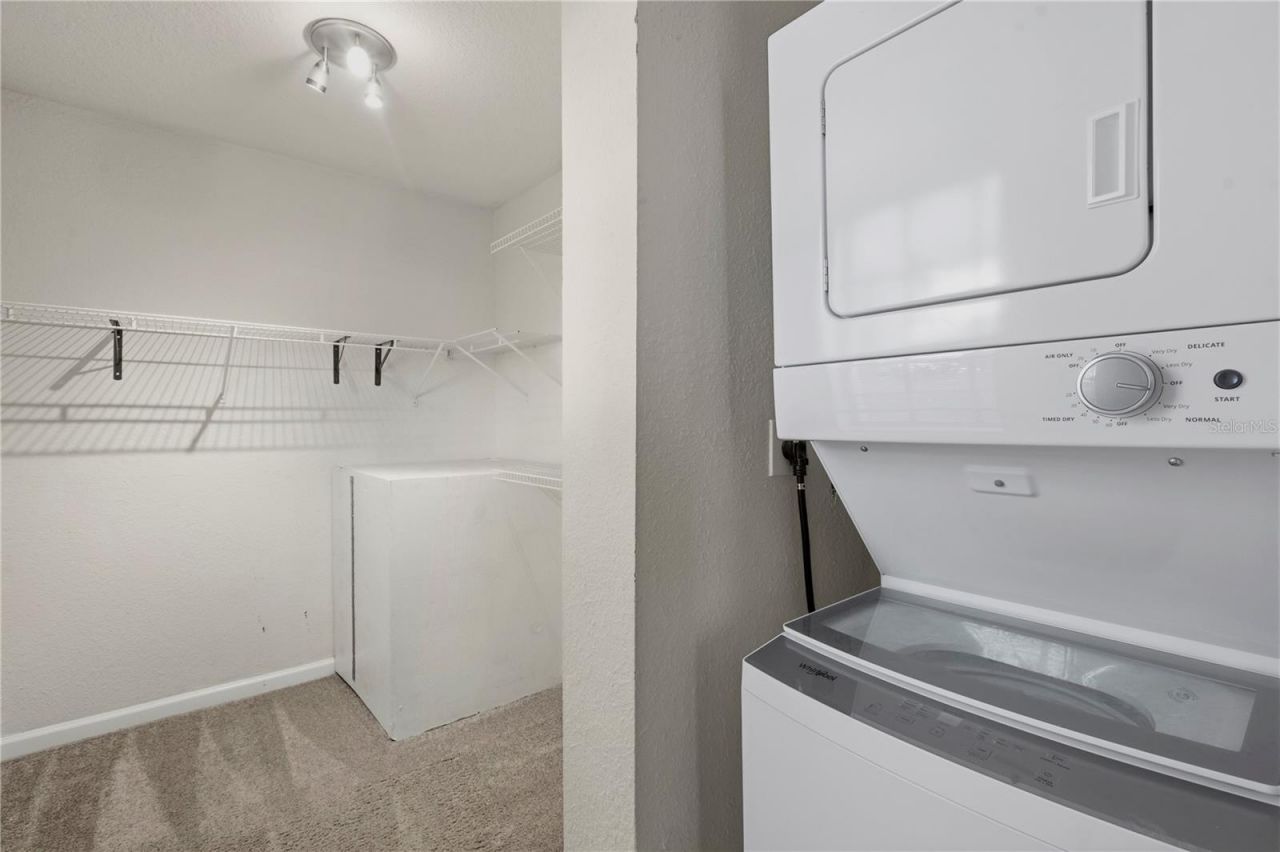 151 Seahorse Drive Se, Unit B, Saint Petersburg, FL 33705 Photo