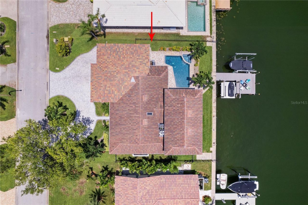 1946 Illinois Avenue Ne, Saint Petersburg, FL 33703 Photo