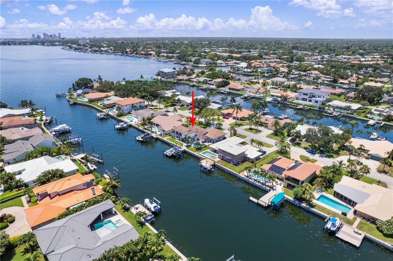 1946 Illinois Avenue Ne, Saint Petersburg, FL 33703 Photo