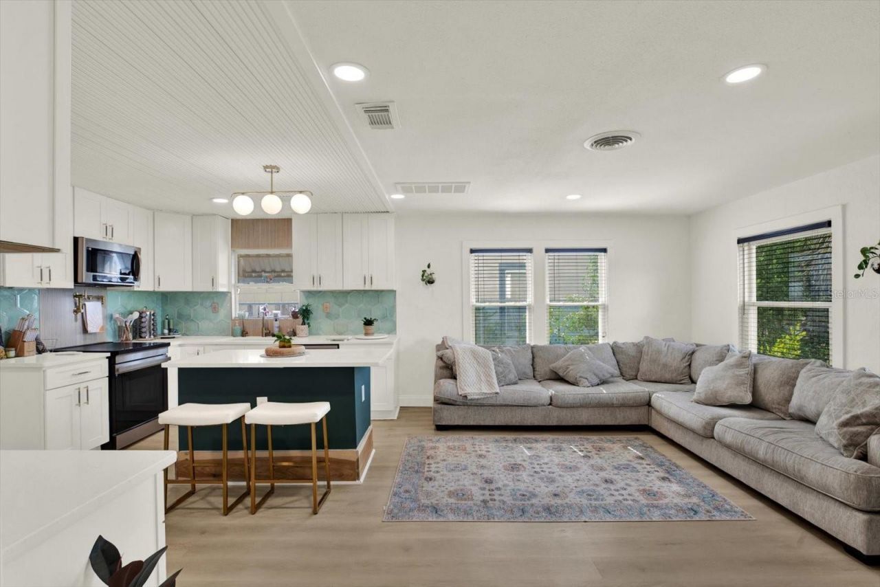 4828 6th Avenue S, Saint Petersburg, FL 33711 Photo