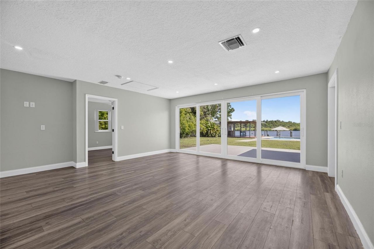 6712 Myrna Drive, Tampa, FL 33619 Photo
