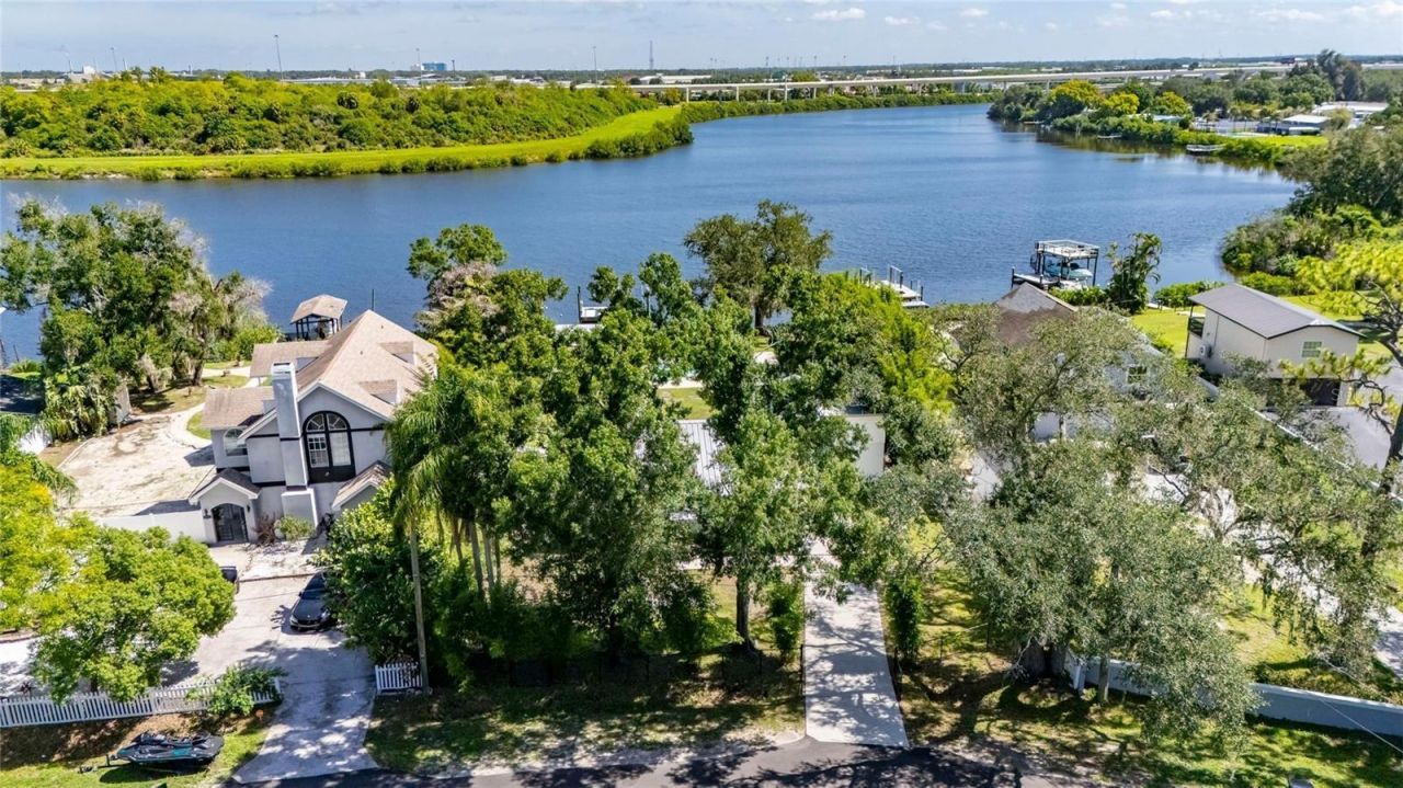 6712 Myrna Drive, Tampa, FL 33619 Photo