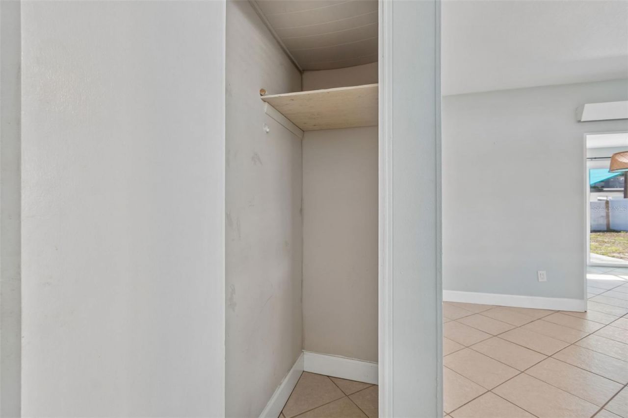 516 64th Street S, Saint Petersburg, FL 33707 Photo