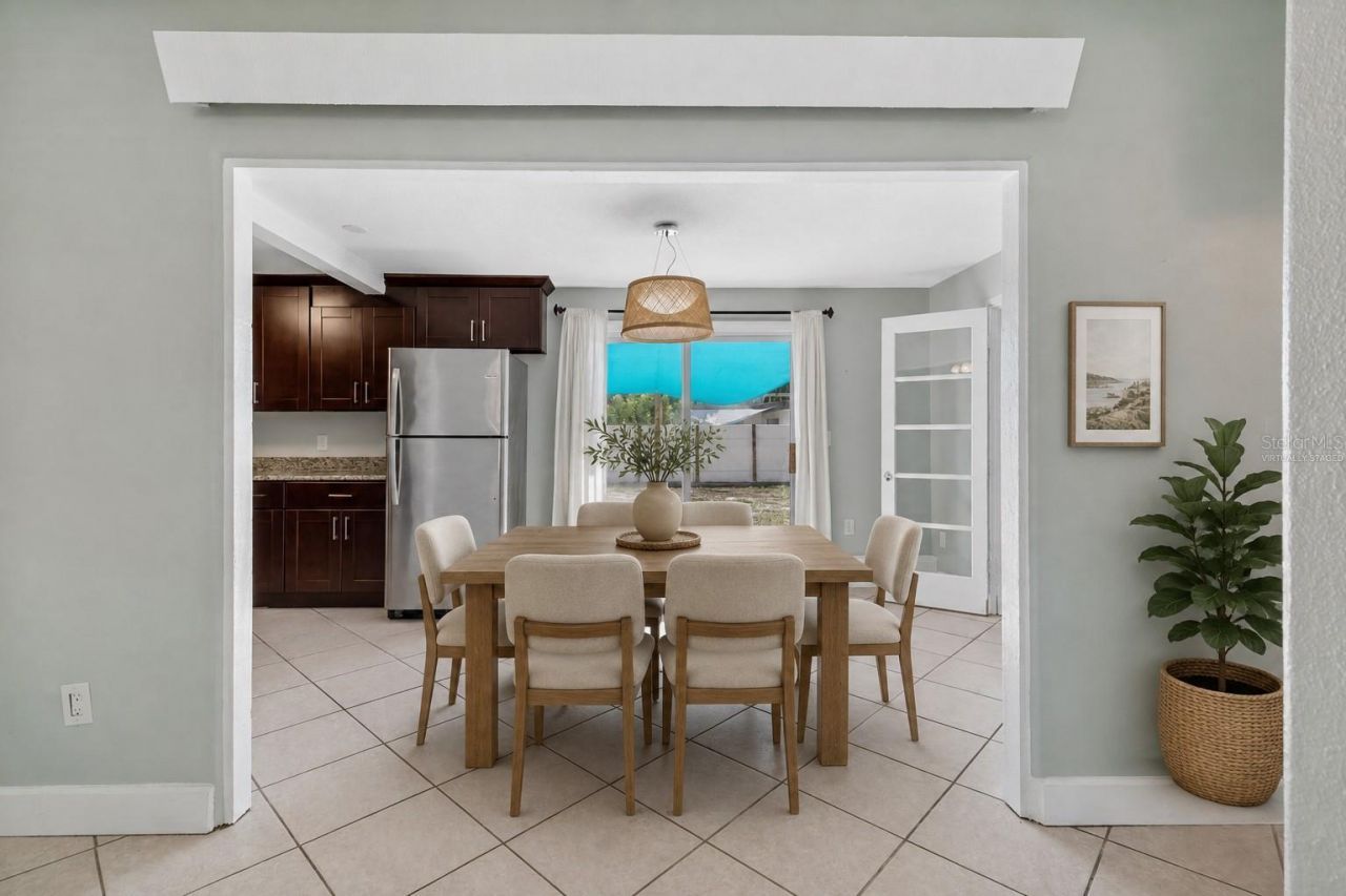516 64th Street S, Saint Petersburg, FL 33707 Photo