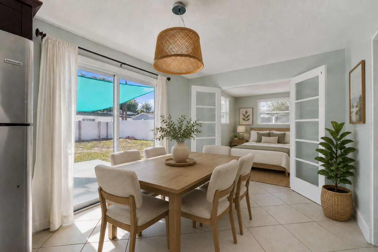 516 64th Street S, Saint Petersburg, FL 33707 Photo