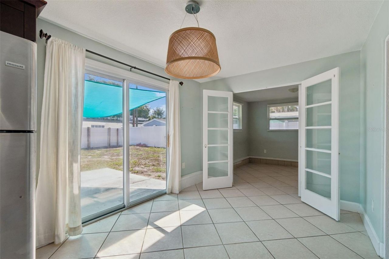 516 64th Street S, Saint Petersburg, FL 33707 Photo