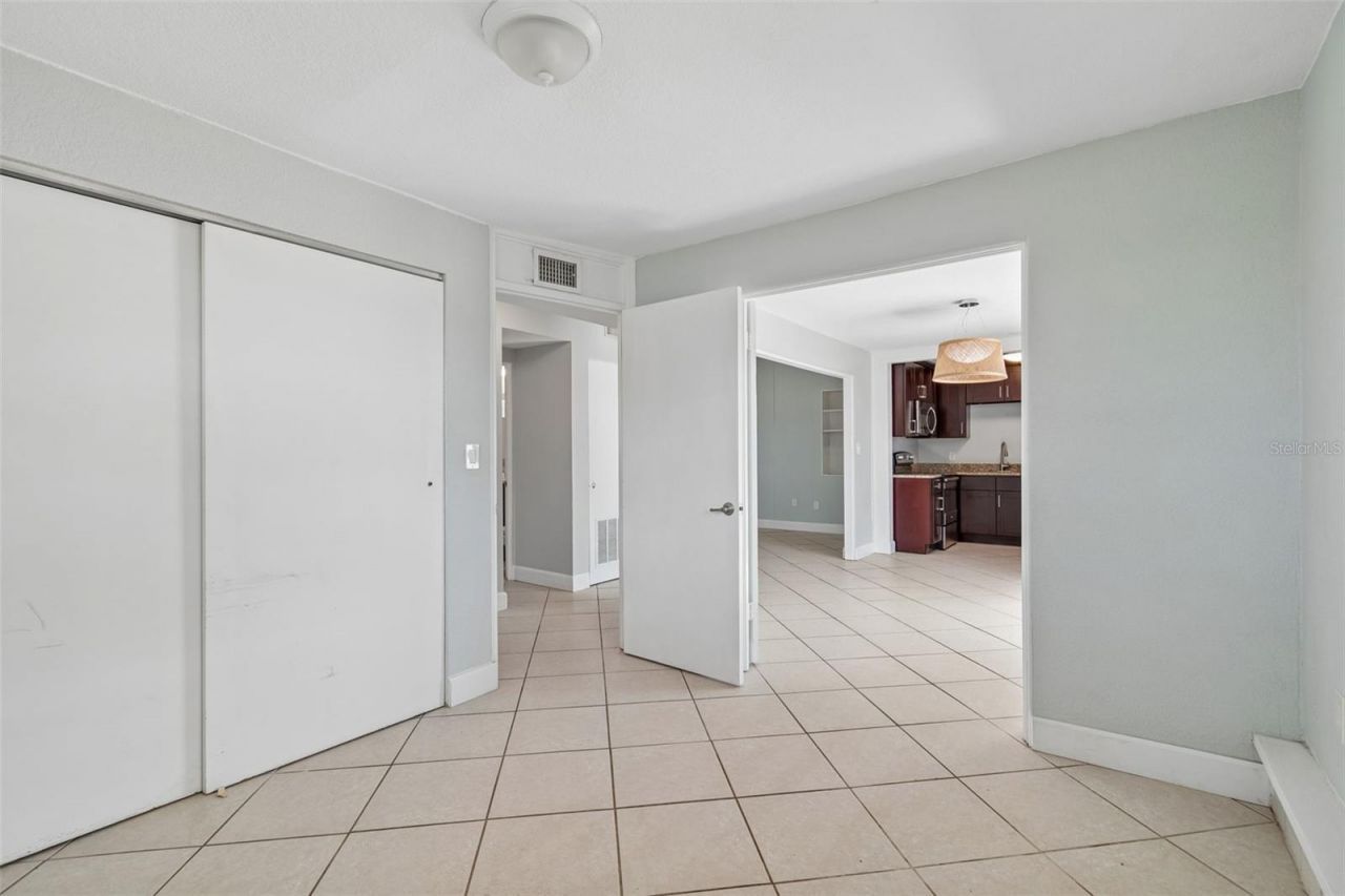 516 64th Street S, Saint Petersburg, FL 33707 Photo