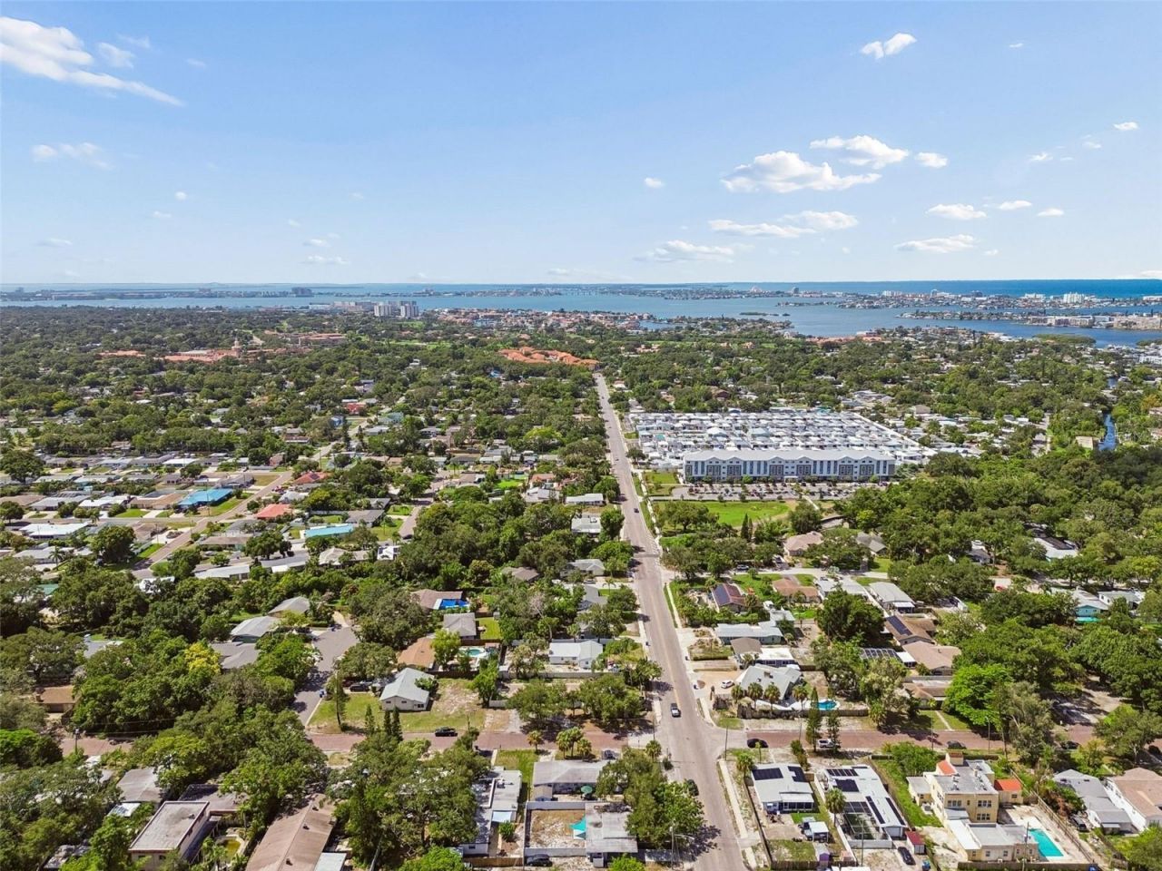 516 64th Street S, Saint Petersburg, FL 33707 Photo