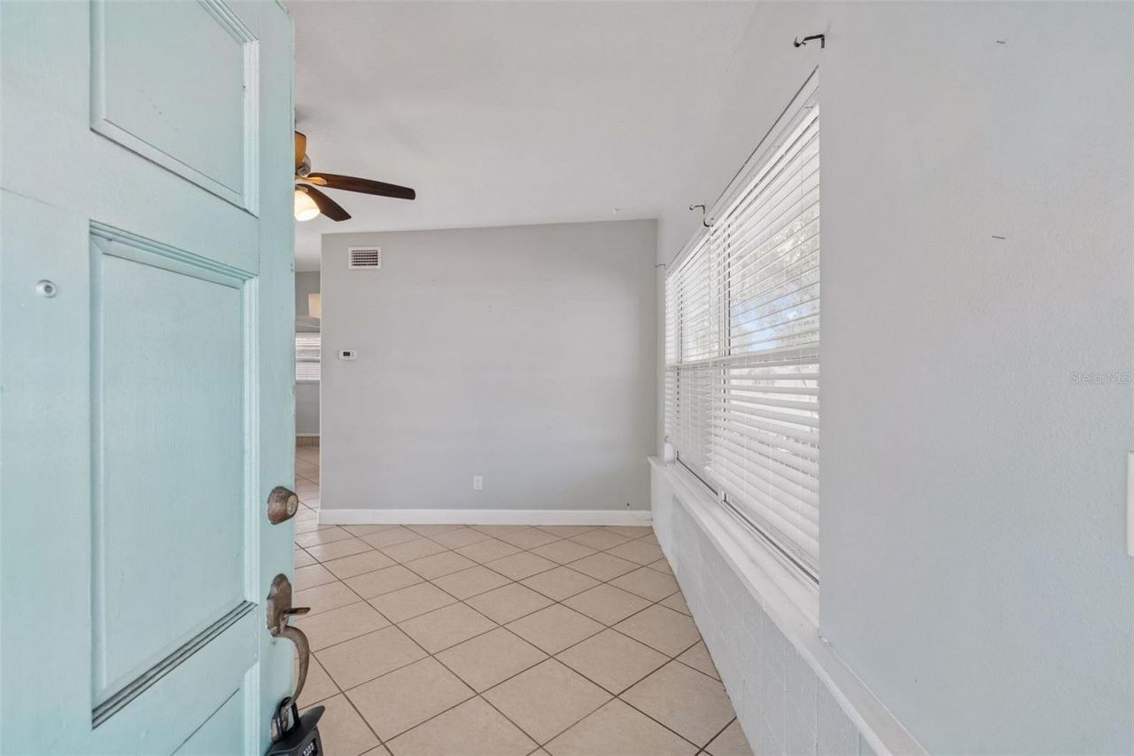 516 64th Street S, Saint Petersburg, FL 33707 Photo