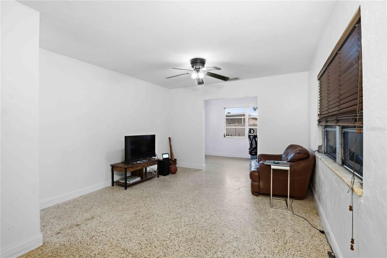 1909 Buccaneer Drive, Sarasota, FL 34231 Photo