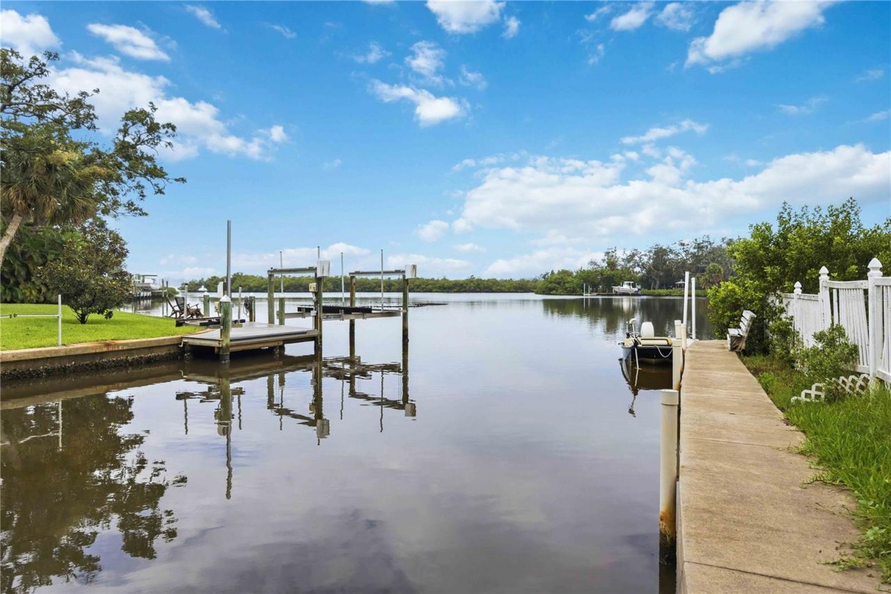 1909 Buccaneer Drive, Sarasota, FL 34231 Photo
