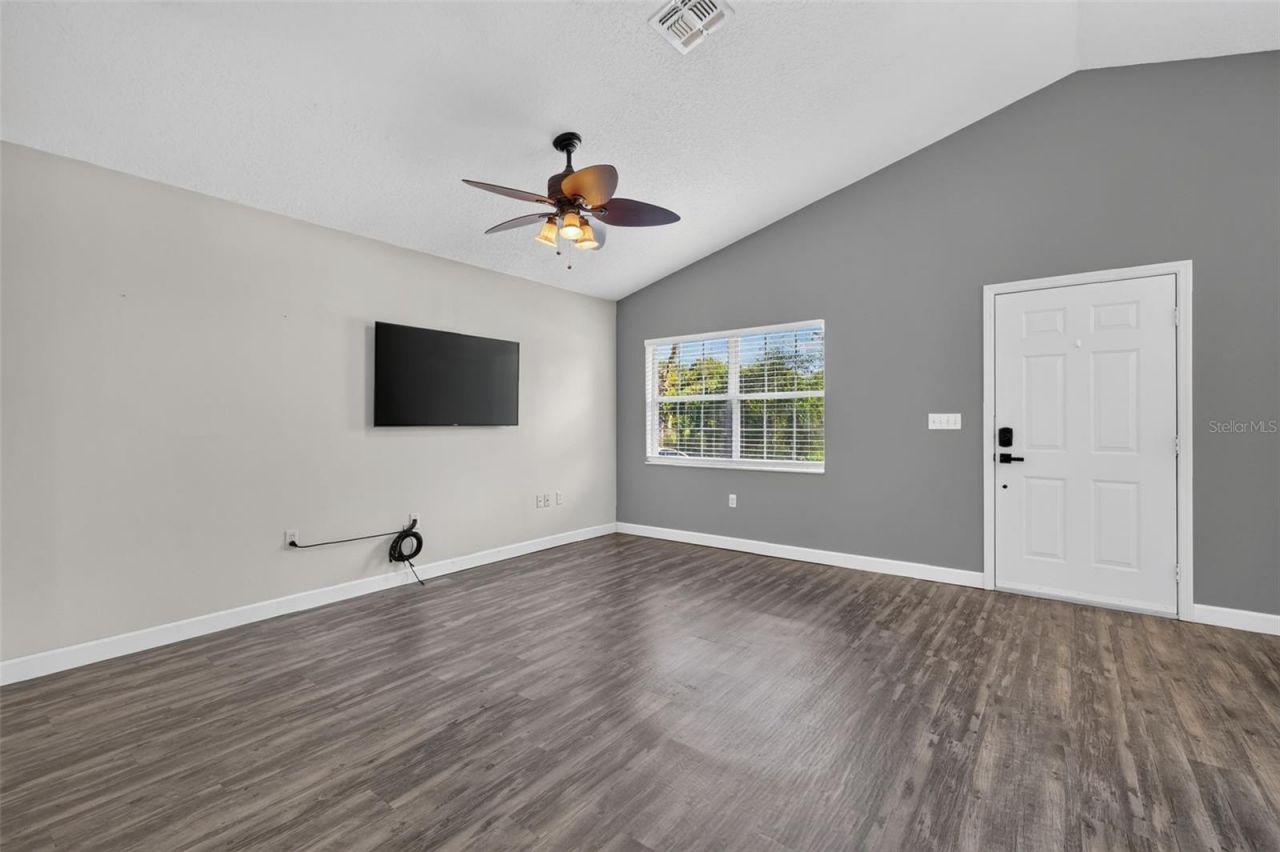 25912 Eufaula Way, Mount Plymouth, FL 32776 Photo