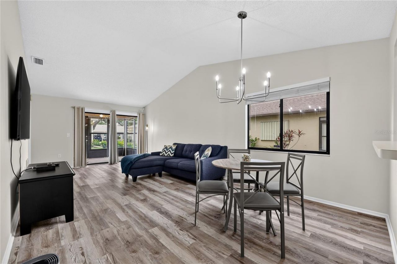 2707 60th Avenue Terrace W, Bradenton, FL 34207 Photo