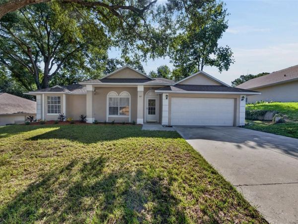 827 FORESTWOOD DRIVE , MINNEOLA, FL 34715