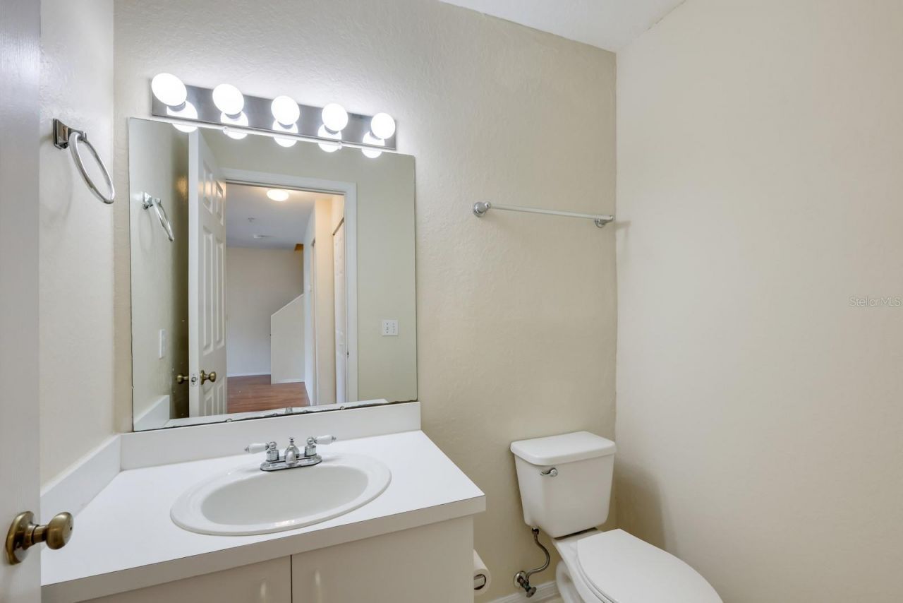 850 S Tamiami Trail , Unit 325, Sarasota, FL 34236 Photo